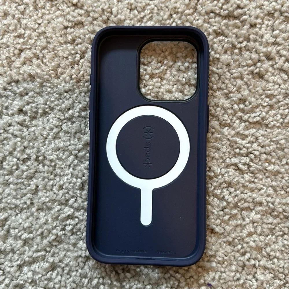 Brand New Speck IPhone 15 Pro Case in Midnight Blue